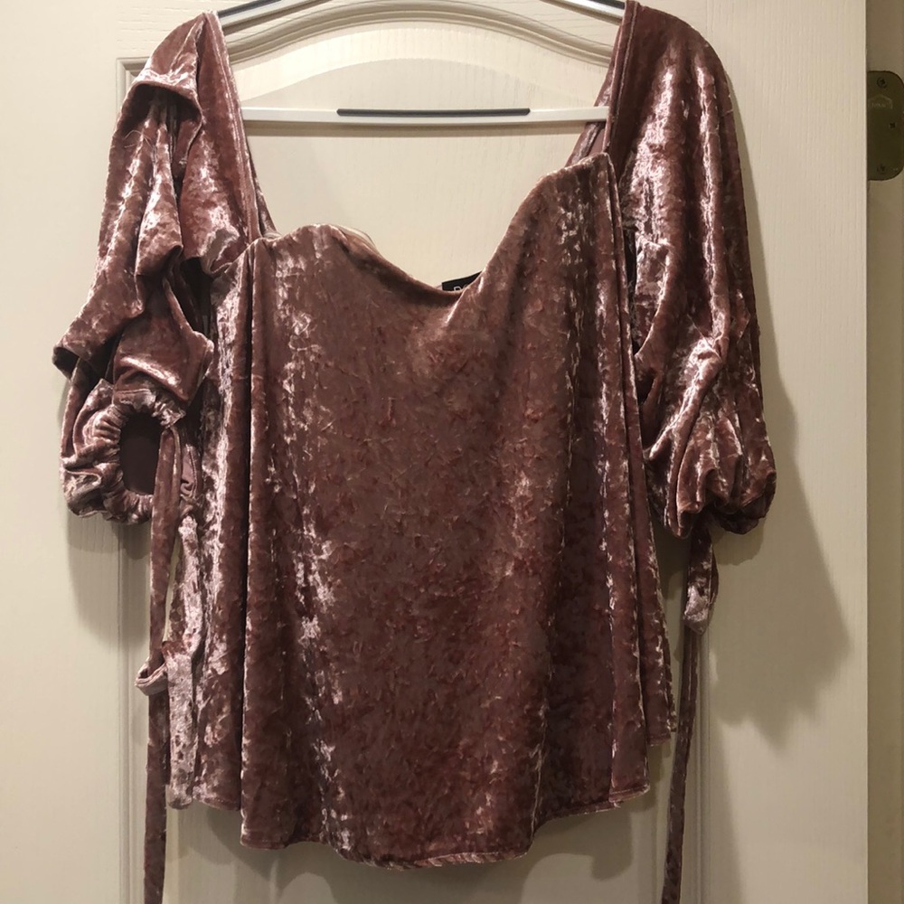 Off the shoulder velour blush pink top